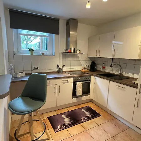 Modernes Im Gruenen - Stilvoll Und Komfortabel * Cologne