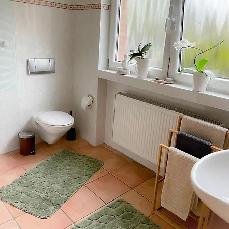 Modernes Im Gruenen - Stilvoll Und Komfortabel Cologne