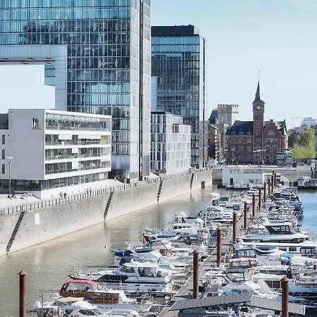 Modernes Im Gruenen - Stilvoll Und Komfortabel