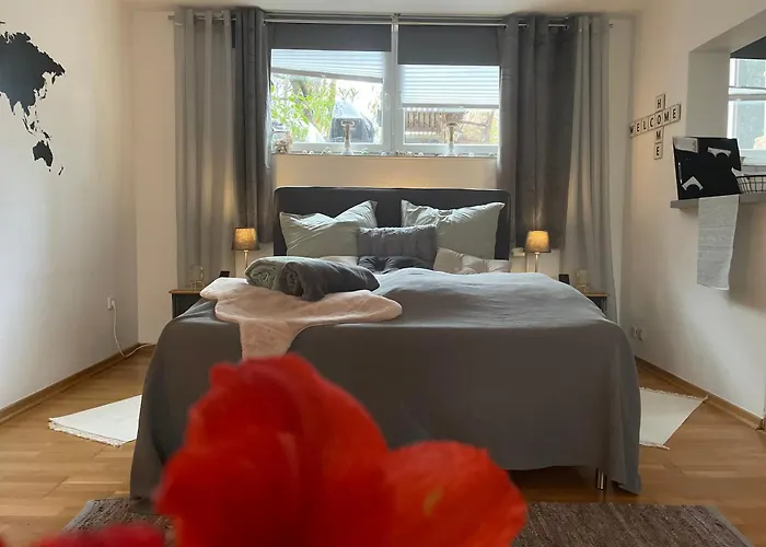 Appartement Modernes Im Gruenen - Stilvoll Und Komfortabel Keulen